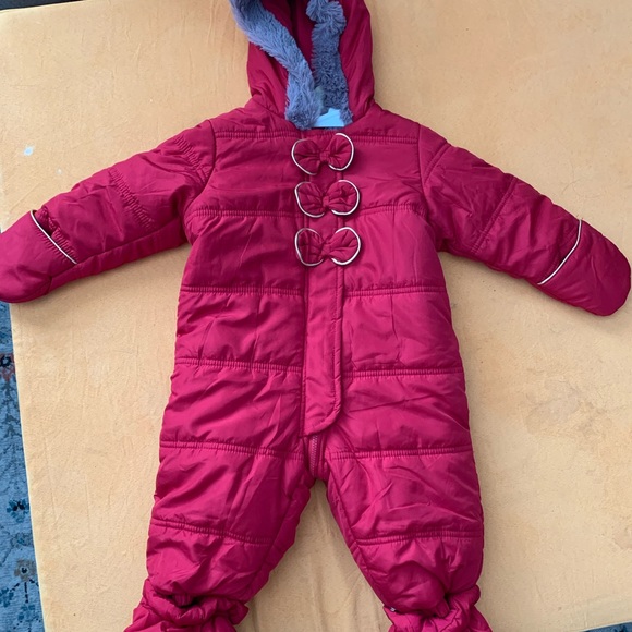 First Impressions Baby snowsuit 17-22lbs - Picture 2 of 5